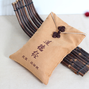 Vente en gros de pochettes d'emballage pour bijoux écologiques et durables, petit sac en velours avec cordon de serrage pour cadeau - Product Image 4