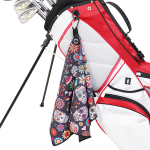 Venta al por mayor de fábrica: Nuevo diseño de funda para palo de golf bordada con toalla suave y marcadores de bola - Product Image 3