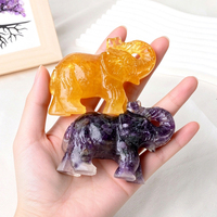 Vente en gros d'éléphants en résine faits à la main avec des éclats de cristal, améthyste et quartz rose, pour la décoration
