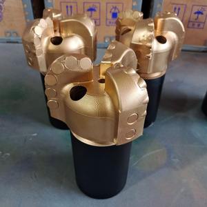 Punta da trapano PDC da 5 1/4" 5 1/2" 133-140mm, punta diamantata a 3 lame e 4 ali - Product Image 4