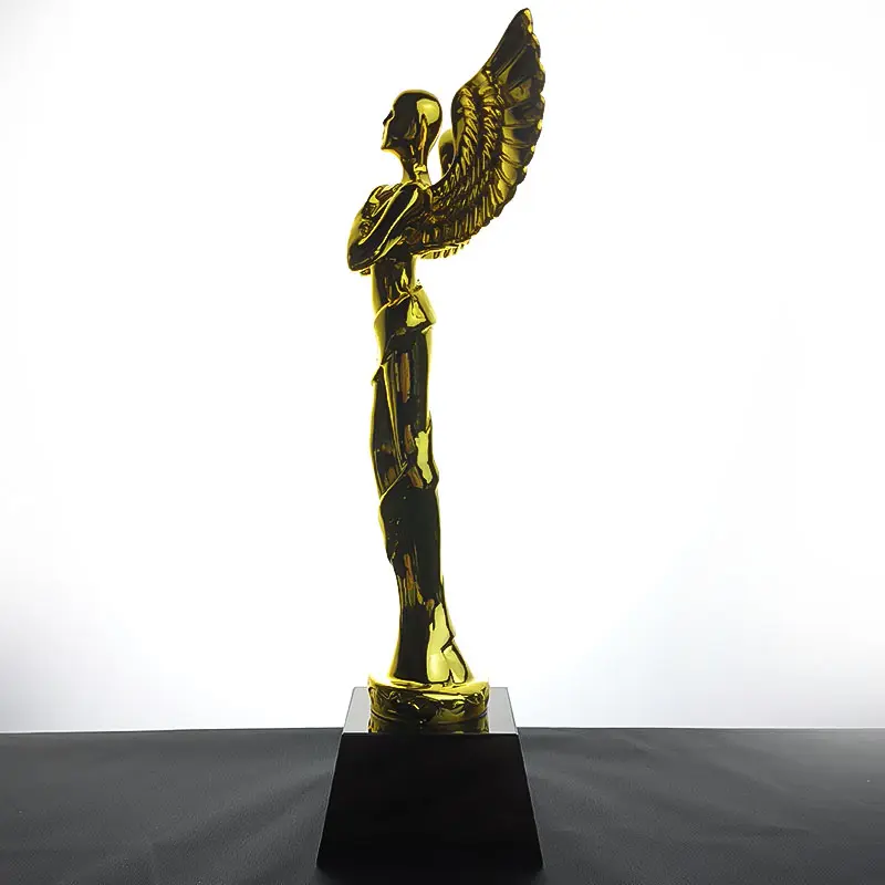 Bán buôn nhựa vàng cánh Trophy logam sayap thiên thần kim loại Trophy Oscar cổ tích tinh thể thiên thần Trophy