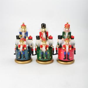 Boîte à musique créative 20CM Casse-Noisette Octave Noël Nouvel An Cadeau Ornements de Noël Cadeau parfait pour les amis et la famille - Product Image 1