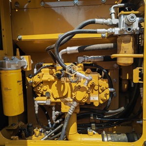 Excavatrice sur chenilles Caterpillar CAT315D2 d'<span class=keywords><strong>occasion</strong></span> de haute qualité, 15 tonnes, équipement de construction d'<span class=keywords><strong>occasion</strong></span> <span class=keywords><strong>à</strong></span> vendre - Product Image 4