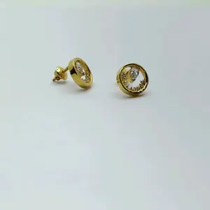 Elegantes Pendientes de Oro con Diseño de Diamantes, Forma Redonda, Joyería Minimalista para Mujer, Uso Diario y para Fiestas - Product Image 1