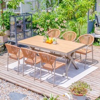 Offre Spéciale – Ensemble Table et Chaises d'Extérieur en Rotin PE Empilables à Bas Prix – Table et Chaises de Restaurant en Corde Tressée d'Aluminium pour l'Extérieur