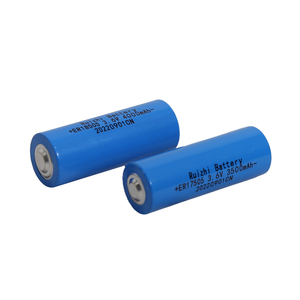 ER17505แบตเตอรี่ลิเธียมทรงกระสวย LiSOCl2 3.6V 3500mAh สำหรับเครื่องใช้ไฟฟ้าภายในบ้านอุปกรณ์อิเล็กทรอนิกส์สำหรับผู้บริโภคแทนที่ <span class=keywords><strong>LS17500</strong></span> - Product Image 1