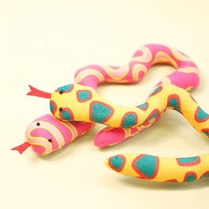Giocattolo per Gatti in Peluche Morbido a Forma di Animale, Divertente Gioco Interattivo con Erba Gatta - Product Image 4