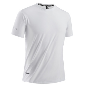 เสื้อยืดคอกลมแขนสั้นผู้ชาย ผ้าฝ้าย 100% ทรงปกติ ระบายอากาศได้ดี แห้งเร็ว สีดำล้วน เหมาะสำหรับเล่นกีฬากลางแจ้งในฤดูร้อน - Product Image 2