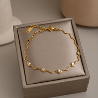 Ensemble de bijoux collier et bracelet en chaîne ondulée plaqué or minimaliste avec zircon pour femmes, à porter au quotidien