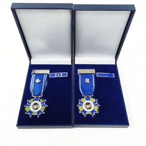 Fabricante de Medallas: Venta al por Mayor de Medallas Deportivas Personalizadas de Aleación de Oro, Plata y Bronce Antiguo con Impresión Tipográfica y Caja de Soporte - Product Image 2