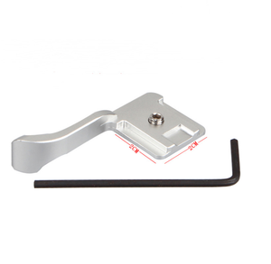 Harga Grosir Hot Shoe Kamera Thumb Grip Logam Pegangan Jari Jempol untuk Leica <span class=keywords><strong>Fujifilm</strong></span> <span class=keywords><strong>X10</strong></span> X100 E1 Olympus E-P1 PL3 PM2 Canon - Product Image 4