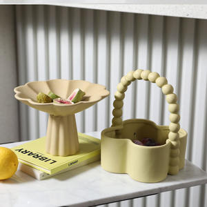 Plato de fruta de cerámica de nuevo diseño al por mayor frutos secos aperitivos plato para servir <span class=keywords><strong>cesta</strong></span> con <span class=keywords><strong>cesta</strong></span> de mano almacenamiento de alimentos platos de decoración - Product Image 5
