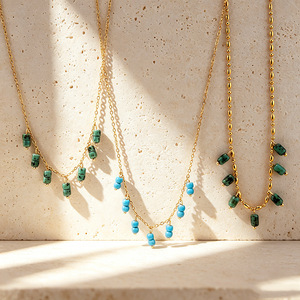 Collier ras du cou rétro style turquoise avec pampilles, en acier inoxydable plaqué or 18 carats, accent perle, idéal pour les vacances, cadeau pour femme - Product Image 6