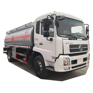 新中国品牌好价格4X2燃油4000L油罐车