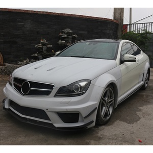 ชุดแต่ง Black Series สำหรับรถเบนซ์ C-Class รุ่น W204 C63 ปี 2007-2014 ประกอบด้วยกันชนหน้า-หลัง สเกิร์ตข้าง และบังโคลน - Product Image 3