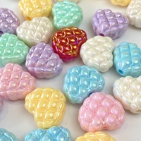 Perles en vrac en acrylique couleur unie motif grille AB en forme de cœur pour accessoires de pendentifs de chaînes de téléphone et porte-clés DIY, vente en gros