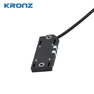 Высококачественные пластиковые плоские квадратные емкостные датчики приближения NPN выход 10 мм Чувствительный диапазон непромокаемый емкостный датчик KRONZ - Product Image 4