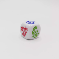 Dés de jeu en acrylique arrondis blancs personnalisés avec logo gravé pour poisson crevette crabe