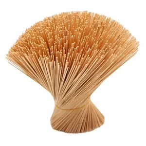 Оптовая продажа, ароматизированные палочки из бамбука Agarbatti натурального цвета на заказ