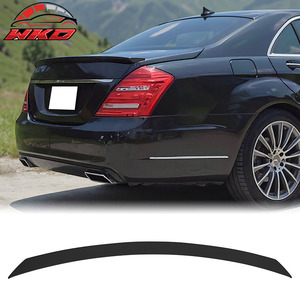สปอยเลอร์หลังทรง AMG สีดำด้าน สำหรับ Mercedes-Benz W221 S-Class ปี 2007-2013 - Product Image 1