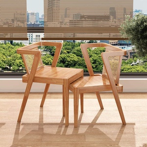 Bộ bàn ăn ban công gỗ nguyên khối tùy chỉnh với ghế mây, bộ trà cà phê nhỏ cho sân vườn thư giãn - Product Image 3