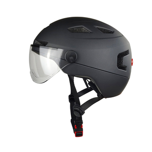 <span class=keywords><strong>Casque</strong></span> de cyclisme urbain E Bike avec feu arrière <span class=keywords><strong>Casque</strong></span> de vélo personnalisé <span class=keywords><strong>Casque</strong></span> de <span class=keywords><strong>scooter</strong></span> électrique <span class=keywords><strong>noir</strong></span> avec lentille - Product Image 2