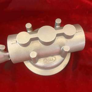 Peças de Alumínio de Grau Industrial Fabricadas Direto da Fábrica JUIZE, Fundidas por Gravidade e Usinadas em CNC para Barris de Cilindros Hidráulicos - Product Image 6