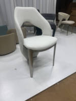 Chaise d'appoint rembourrée de luxe léger nordique, design moderne, dossier incurvé en ailes d'ange, pour villa, hôtel et salle à manger