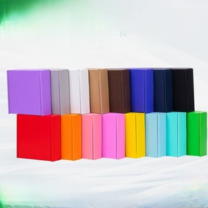 Fabrikant Zwarte Kleur Bedrukte Kartonnen Doos Mailing Kleding Doos Gegolfd Aangepaste Verzenddozen Met Logo Verpakking - Product Image 6