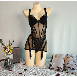 Nouvelle robe de nuit, string, <span class=keywords><strong>bas</strong></span> <span class=keywords><strong>et</strong></span> ensemble de lingerie pour femmes, style europé<span class=keywords><strong>en</strong></span> <span class=keywords><strong>et</strong></span> américain, <span class=keywords><strong>corset</strong></span> <span class=keywords><strong>en</strong></span> dentelle à bretelles, forme de poisson, style halter - Product Image 6