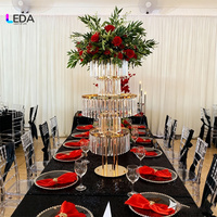 LEDA Vente chaude Grand support de centre de table de mariage en métal avec cristaux, support de fleurs avec pendentifs en cristal pour la décoration de table de réception