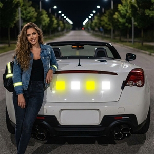 Ruban de signalisation réfléchissant imperméable en gros, ruban de sécurité microprismatique pour véhicules commerciaux et engins de chantier - Product Image 1