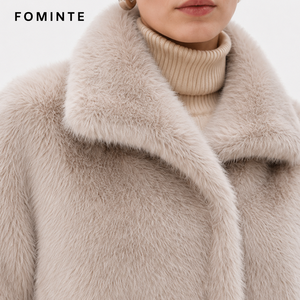 Cappotto in Ecopelliccia per <span class=keywords><strong>Donna</strong></span> Taglie Forti, Giacca Corta Invernale Calda, Morbida e alla Moda, <span class=keywords><strong>Abbigliamento</strong></span> di Lusso - Product Image 4
