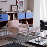 Fauteuil design élégant de style Bauhaus, mi-siècle moderne, avec structure en acier, rembourrage en coton de qualité 3A, amovible et personnalisable