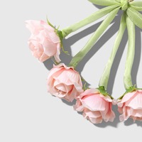 Groothandel handgemaakte kleine boeketjes bloemen met strikbandjes satijn zijden bloemen lint eeuwige rozen sleutelhanger tas telefoonhanger