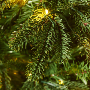Árbol de Navidad Artificial para Interiores, OEM/ODM de Fábrica, de PE/PVC, con Aspecto Realista, sin Espacios, Retardante de Llama, en Varios Colores y Alturas - Product Image 3