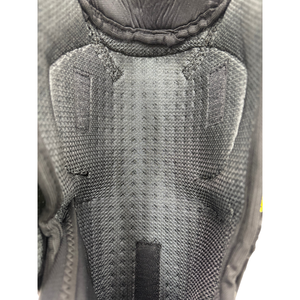 Pelindung Kaki & Betis Hoki Es Profesional Berkualitas Tinggi dengan Perlindungan Kuat Kain Bernapas Merek ZK untuk Klub Terbaik - Product Image 5