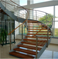 Escalier en colimaçon de conception NOUVELLE / Escalier en colimaçon en acier inoxydable et en bois