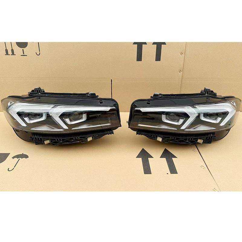 สีขาวอบอุ่น