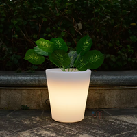 Pot de fleurs LED à 16 couleurs changeantes, design carré, lampe de jardin intérieure/extérieure, télécommande RGB, décoration