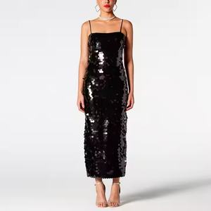 Robe élégante de haute qualité pour femmes, sexy, à taille fine, avec paillettes brillantes et bretelles spaghetti, vente en gros - Product Image 3