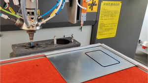 Máquina dispensadora <span class=keywords><strong>de</strong></span> poliuretano PU CNC, máquina <span class=keywords><strong>de</strong></span> juntas <span class=keywords><strong>de</strong></span> espuma para gabinete, filtro <span class=keywords><strong>de</strong></span> piezas <span class=keywords><strong>de</strong></span> automóviles - Product Image 2