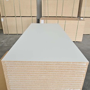 Pellicola Decorativa in PET Bianco Moonlight <span class=keywords><strong>con</strong></span> Finitura Opaca e Sensazione Morbida al Tatto per Ante di Armadi e Mobili - Product Image 4