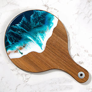 Tabla de cortar de resina epoxi azul de madera única con acabado personalizado de ola oceánica de cocina - Product Image 2