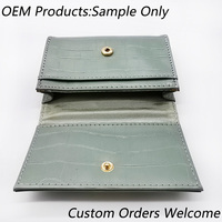 Tempat kartu bisnis PU kustom pabrik OEM, dompet lencana ID minimalis banyak kompartemen untuk hadiah merek perusahaan