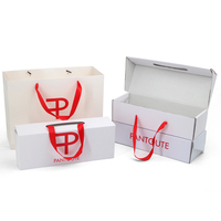 Boîte d'expédition postale en papier ondulé personnalisée pour le commerce électronique emballage de livraison bande adhésive déchirable boîte d'emballage postale avec logo