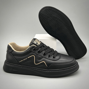 Nouvelles baskets et chaussures de skate décontractées, tendance, polyvalentes, respirantes, à semelles souples et légères - Product Image 3