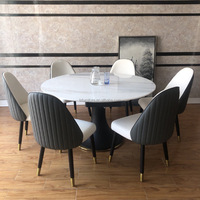 Table à manger moderne en pierre frittée, plateau extensible en marbre blanc, base en forme de tulipe noire, bordure dorée, luxe, restaurant, hôtel, école, maison
