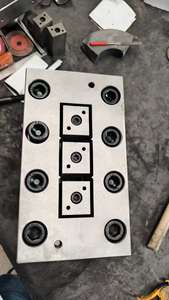 Moule d'extrusion en plastique en acier Jinghua JH001 3Cr17 pour ligne de coin en mousse WPC Fabriqué à <span class=keywords><strong>Huangshi</strong></span>, <span class=keywords><strong>Hubei</strong></span> - Product Image 6