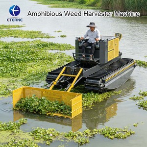Récolteuse d'herbes aquatiques amphibie multifonctionnelle avec coupe-herbe en T, ramasseur et fourche intégrés - Product Image 2